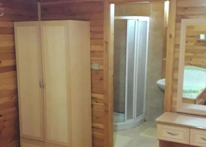 Gerendaház Armina Çıralı