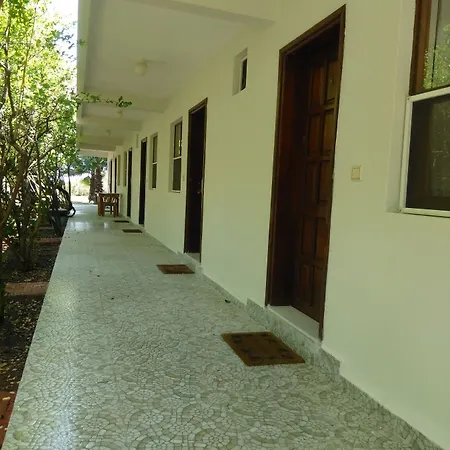 Armina Alojamento de Turismo Selvagem *